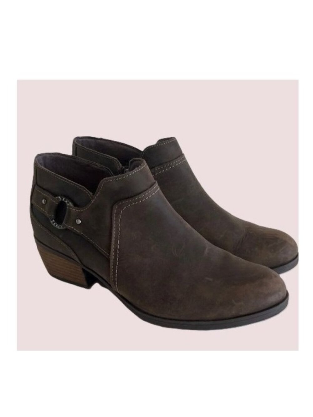Clark’s ~ Women’s Brown Ankle Boots ~ 8.5